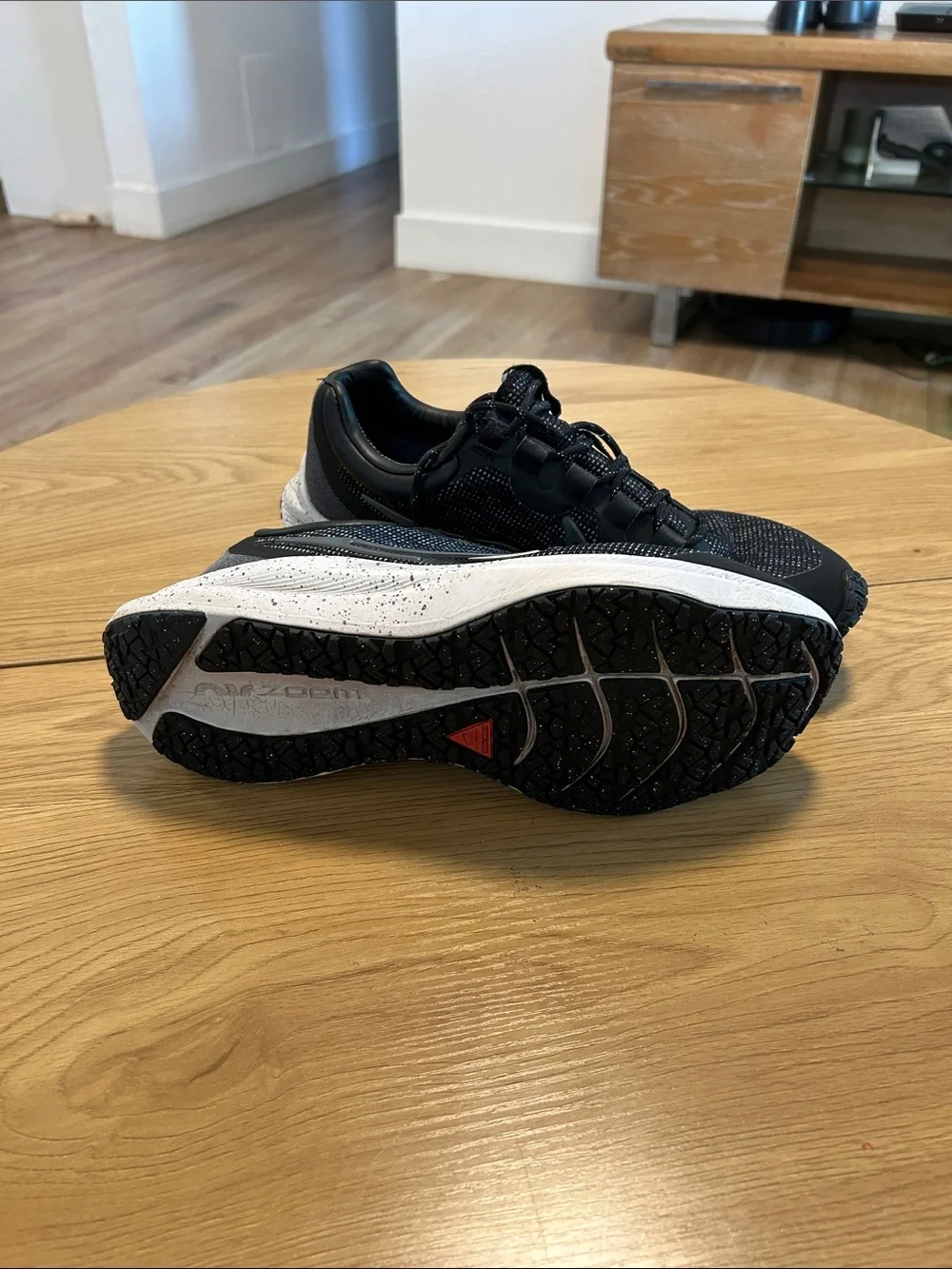Nike Men’s Black and White Running Sneakers